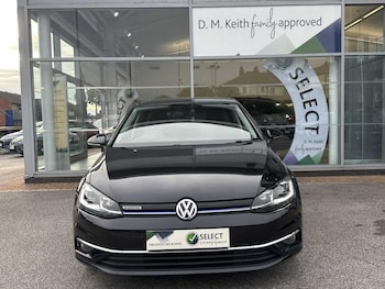 Used Volkswagen Golf 2020 for sale - 76097204: Photo 2