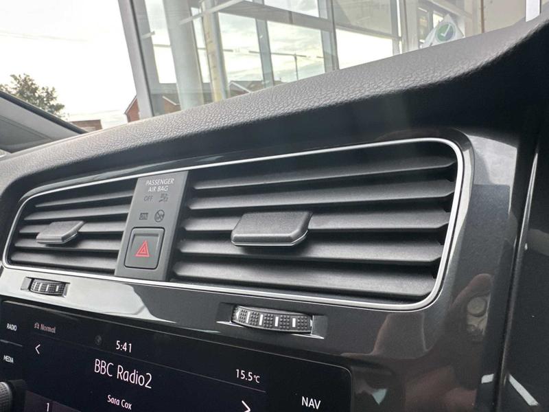 Used Volkswagen Golf 2020 for sale - 76097204: Photo 36