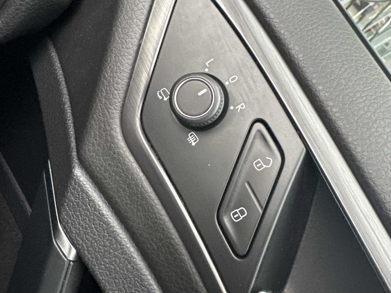 Used Volkswagen Golf 2020 for sale - 76097204: Photo 37