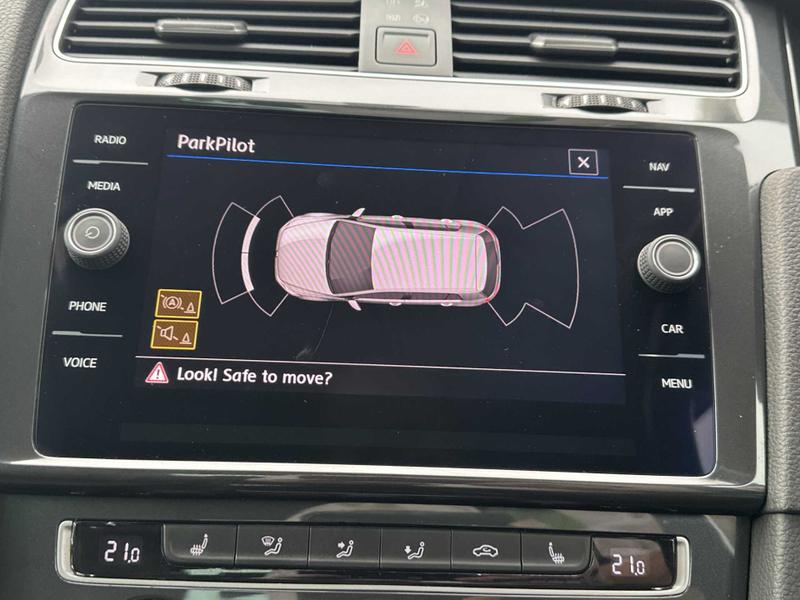 Used Volkswagen Golf 2020 for sale - 76097204: Photo 38