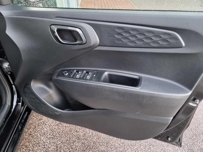 Used Hyundai i10 2022 for sale - 76302633: Photo 29