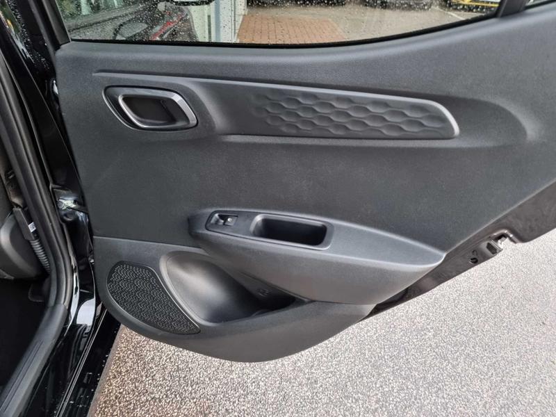 Used Hyundai i10 2022 for sale - 76302633: Photo 30