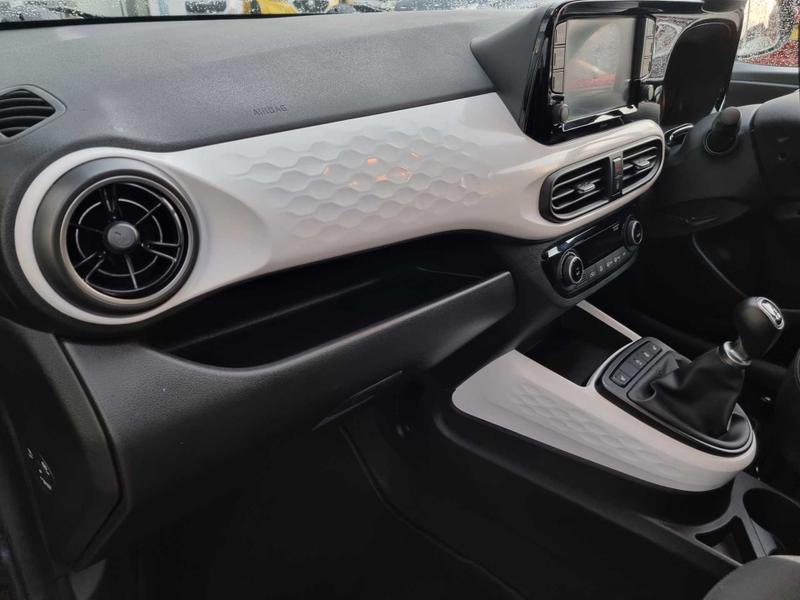 Used Hyundai i10 2022 for sale - 76302633: Photo 33