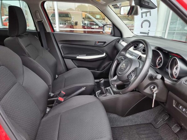 Used Suzuki Swift 2021 for sale - 76161984: Photo 13
