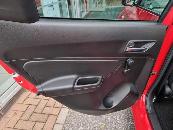 Used Suzuki Swift 2021 for sale - 76161984: Photo 25