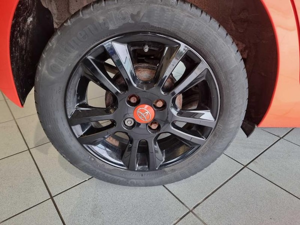 Used Toyota AYGO 2015 for sale - 76018375: Photo 10