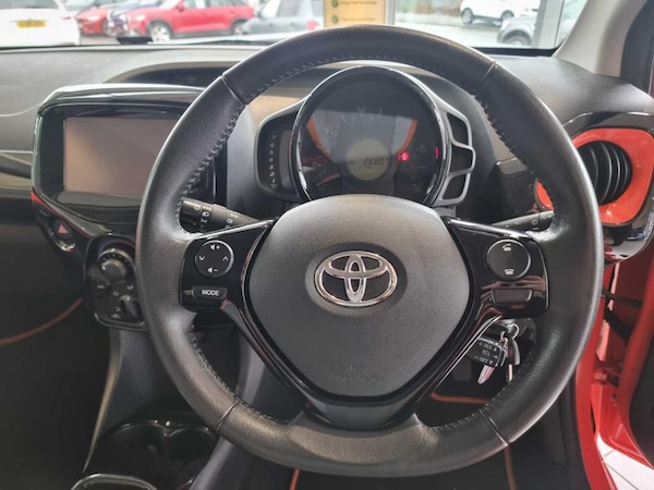 Used Toyota AYGO 2015 for sale - 76018375: Photo 16