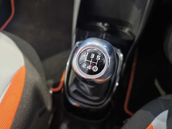 Used Toyota AYGO 2015 for sale - 76018375: Photo 28