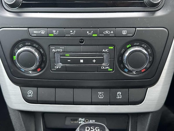 Used Skoda Yeti 2015 for sale - 76302623: Photo 32