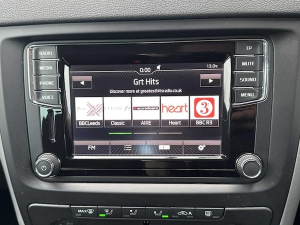 Used Skoda Yeti 2015 for sale - 76302623: Photo 35