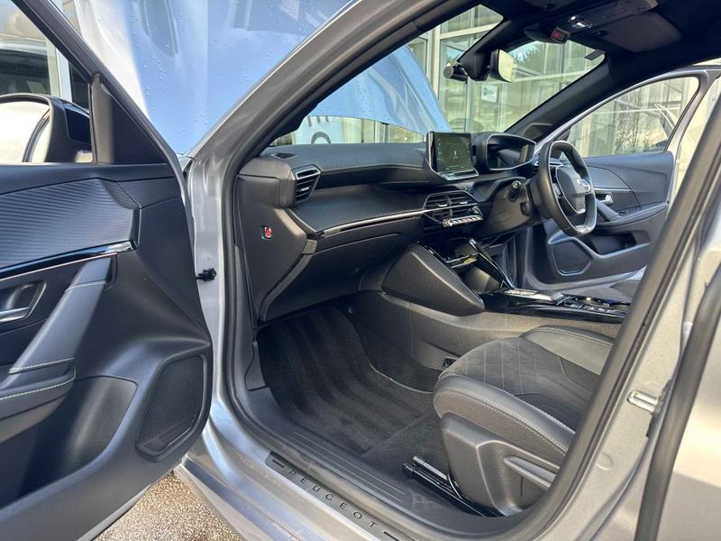 Used Peugeot E-208 2022 for sale - 76568547: Photo 46