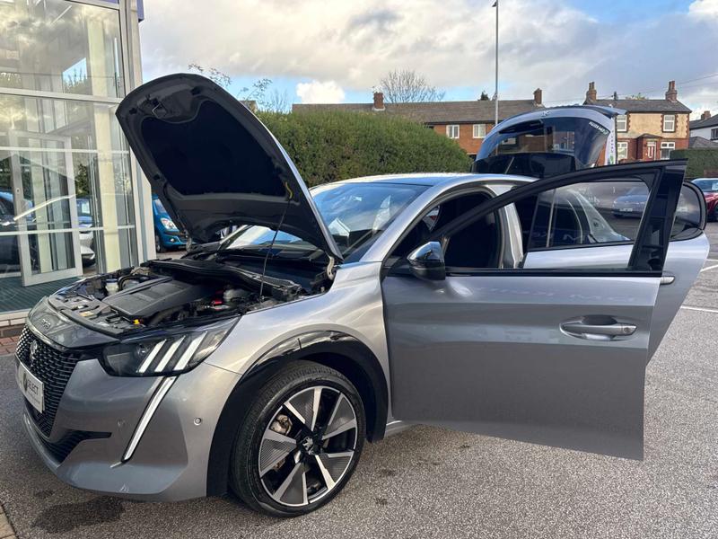 Used Peugeot E-208 2022 for sale - 76568547: Photo 47