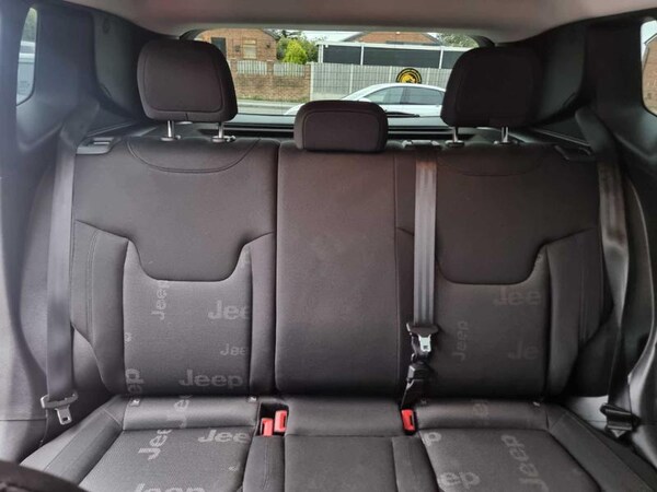 Used Jeep Renegade 2016 for sale - 76234921: Photo 14