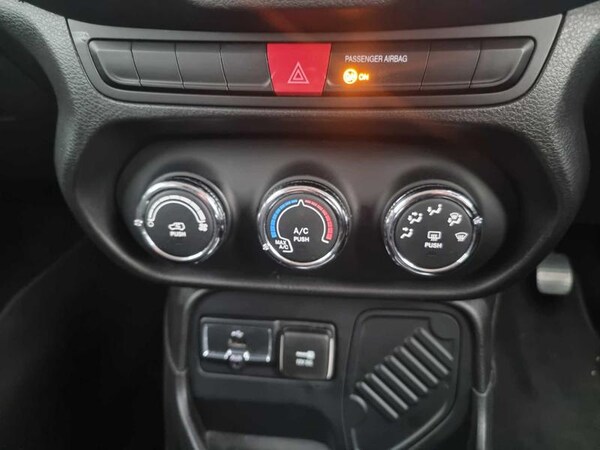 Used Jeep Renegade 2016 for sale - 76234921: Photo 19