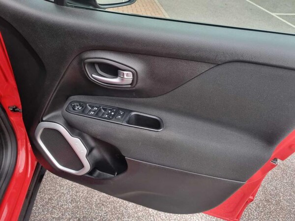 Used Jeep Renegade 2016 for sale - 76234921: Photo 25
