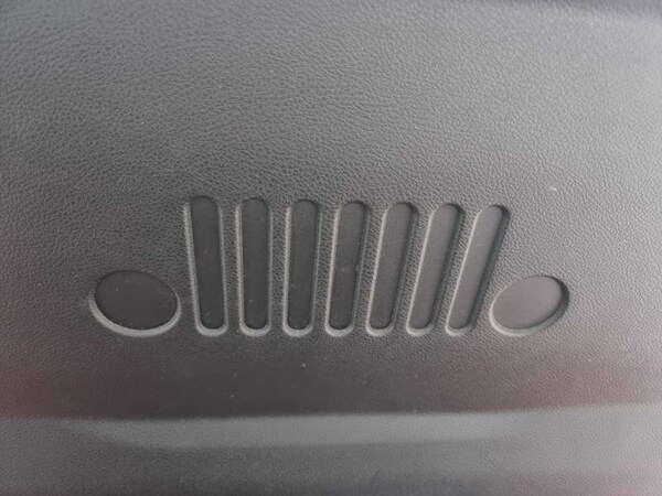 Used Jeep Renegade 2016 for sale - 76234921: Photo 44