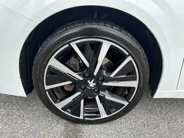 Used Peugeot 208 2020 for sale - 76290239: Photo 13