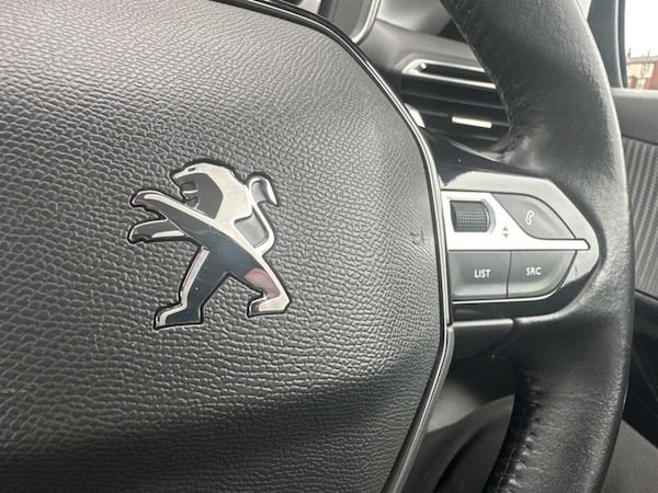 Used Peugeot 208 2020 for sale - 76290239: Photo 37