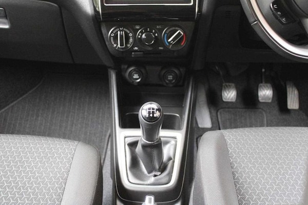 Used Suzuki Swift 2021 for sale - 76162013: Photo 26