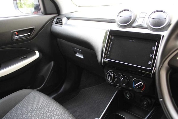 Used Suzuki Swift 2021 for sale - 76162013: Photo 28