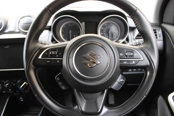 Used Suzuki Swift 2021 for sale - 76162013: Photo 32