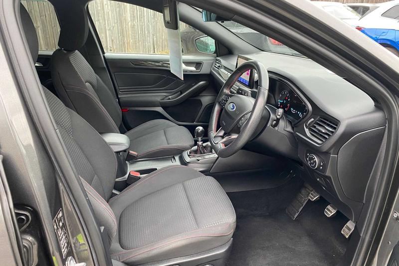 Used Ford Focus 2020 for sale - 76452856: Photo 10