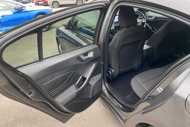 Used Ford Focus 2020 for sale - 76452856: Photo 23