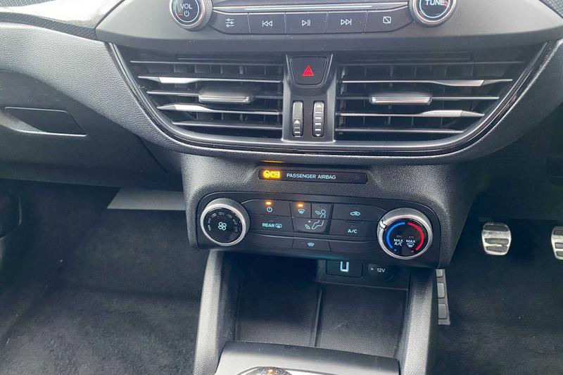 Used Ford Focus 2020 for sale - 76452856: Photo 35