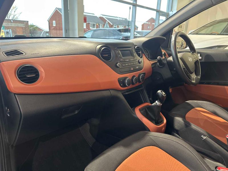 Used Hyundai i10 2015 for sale - 76574516: Photo 10