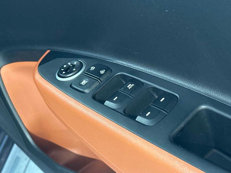 Used Hyundai i10 2015 for sale - 76574516: Photo 16