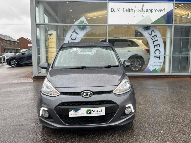 Used Hyundai i10 2015 for sale - 76574516: Photo 2
