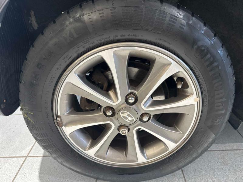 Used Hyundai i10 2015 for sale - 76574516: Photo 43