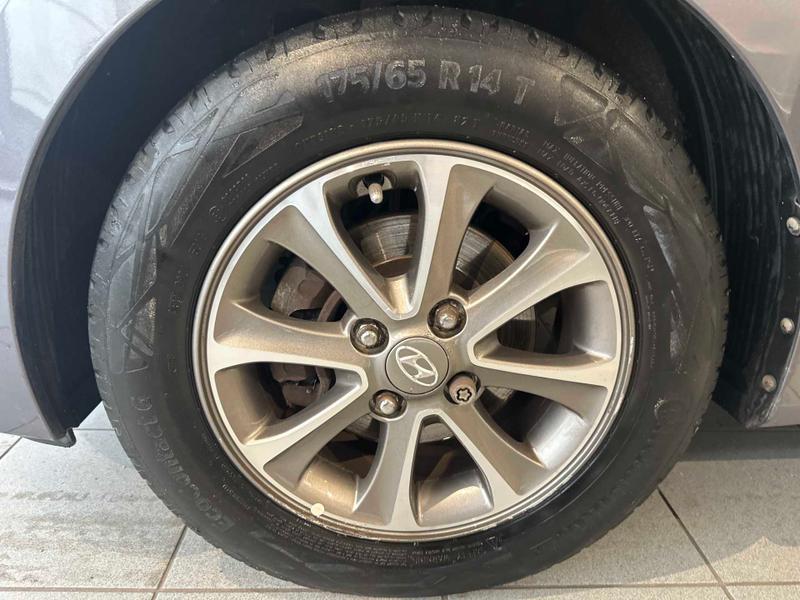 Used Hyundai i10 2015 for sale - 76574516: Photo 45