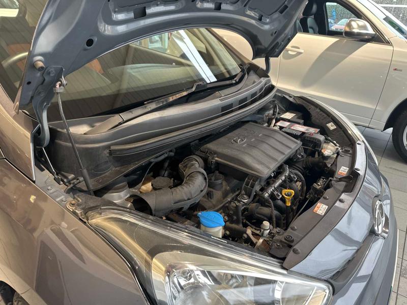 Used Hyundai i10 2015 for sale - 76574516: Photo 49