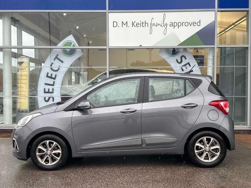 Used Hyundai i10 2015 for sale - 76574516: Photo 8