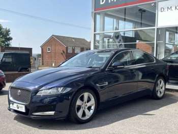 Used Jaguar XF 2016 for sale - 74986876: Photo