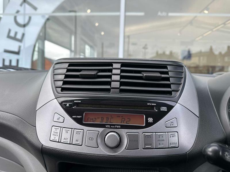 Used Nissan Pixo 2012 for sale - 76545308: Photo 31