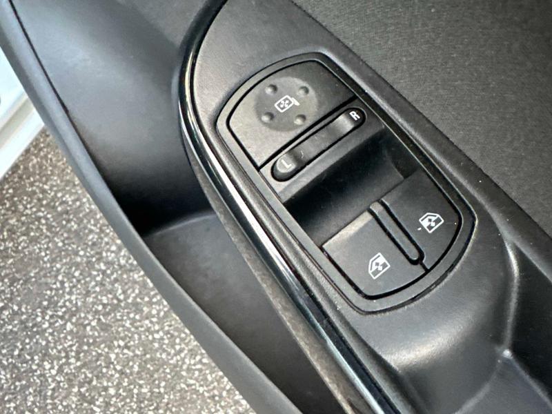 Used Vauxhall Corsa 2019 for sale - 76647122: Photo 19