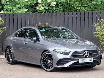 Used Mercedes-Benz 200 2025 for sale - 78856763: Photo