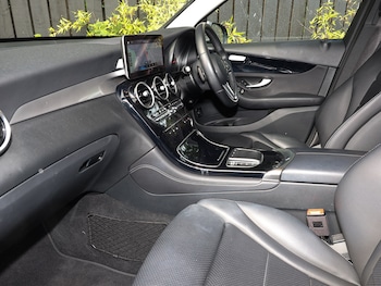 Used Mercedes-Benz GLC 2020 for sale - 75547027: Photo
