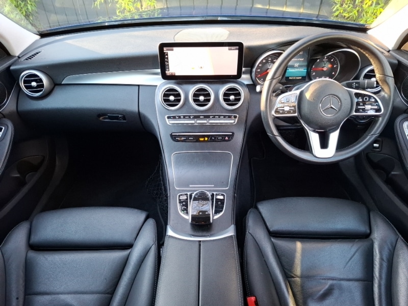 Used Mercedes-Benz C Class 2018 for sale - 77320060: Photo 2