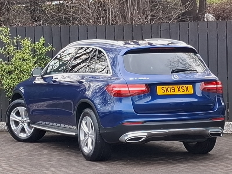 Used Mercedes-Benz GLC 2019 for sale - 77660889: Photo 3