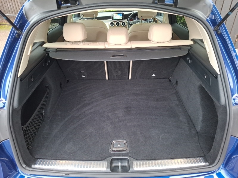 Used Mercedes-Benz GLC 2019 for sale - 77660889: Photo 8