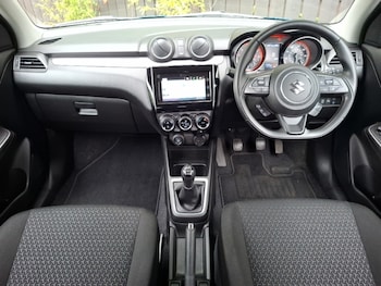 Used Suzuki Swift 2022 for sale - 78740406: Photo