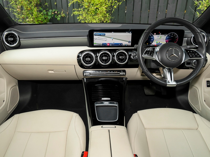 Used Mercedes-Benz CLA 2023 for sale - 76543526: Photo 2