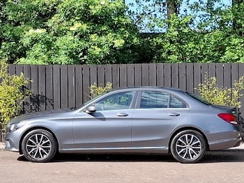 Used Mercedes-Benz C Class 2019 for sale - 78572591: Photo