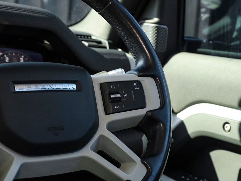 Used Land Rover Defender 2020 for sale - 77352787: Photo 11