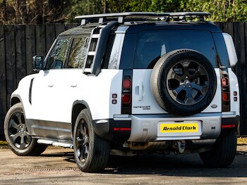 Used Land Rover Defender 2020 for sale - 77352787: Photo