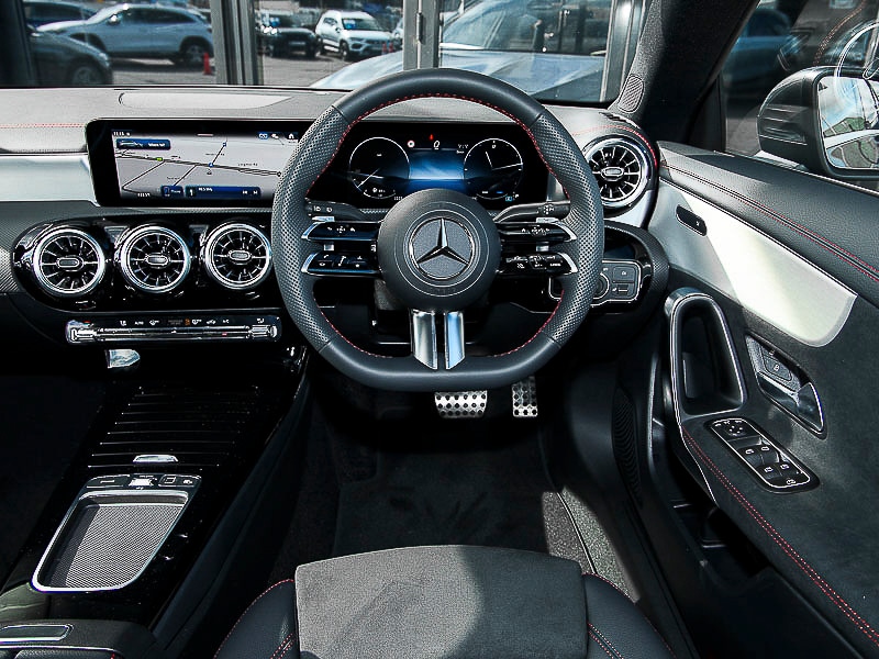 Used Mercedes-Benz CLA 2024 for sale - 76548760: Photo 11