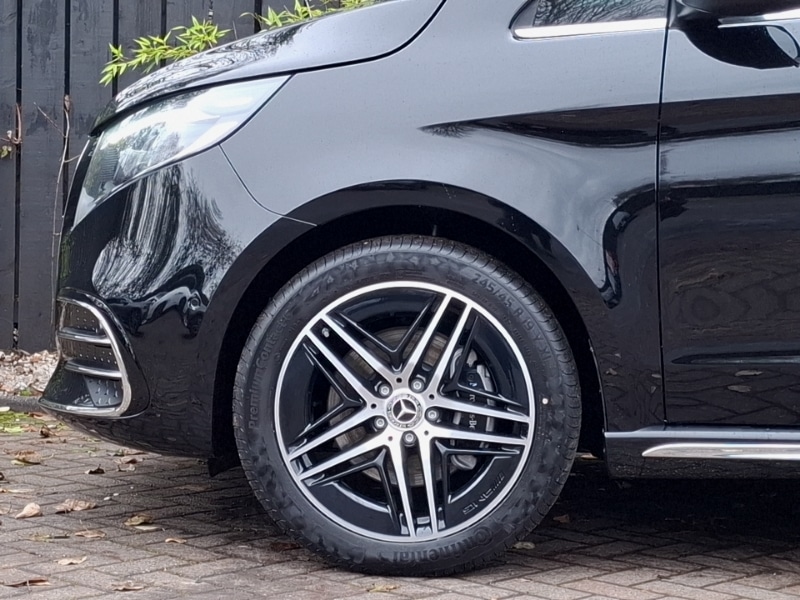 Used Mercedes-Benz V-Class 2025 for sale - 76970566: Photo 13